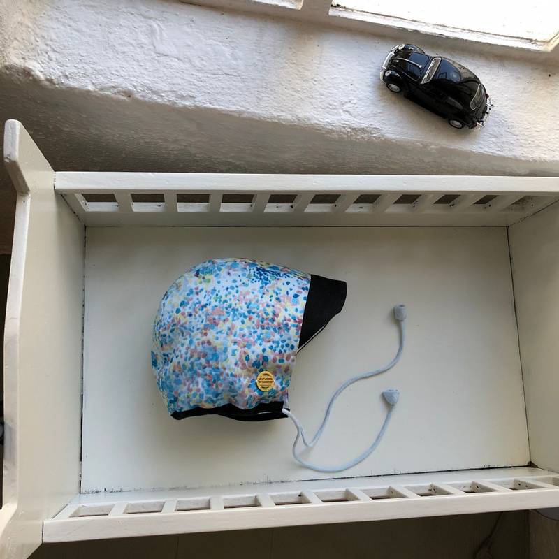 SOLSKYDD Ito blue/black Brimmed Bonnet (46/50)